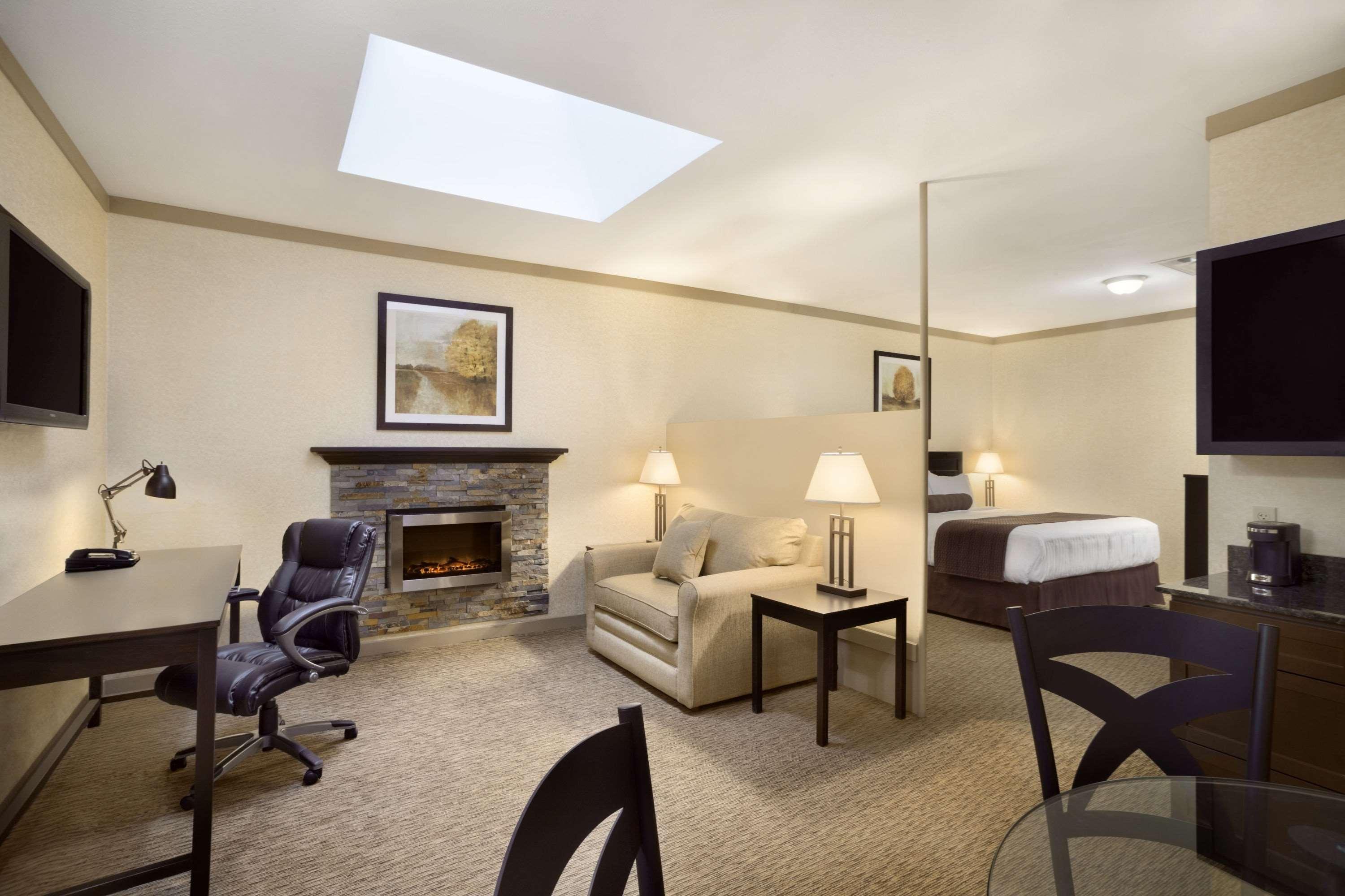 Days Inn & Suites By Wyndham Sault Ste. Marie On Exteriér fotografie